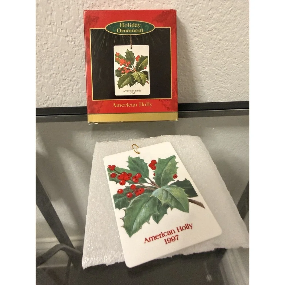 VTG 1997 HALLMARK ENSEMBLE Christmas Ornament‎ U.S. American USPS Stamps Holly
